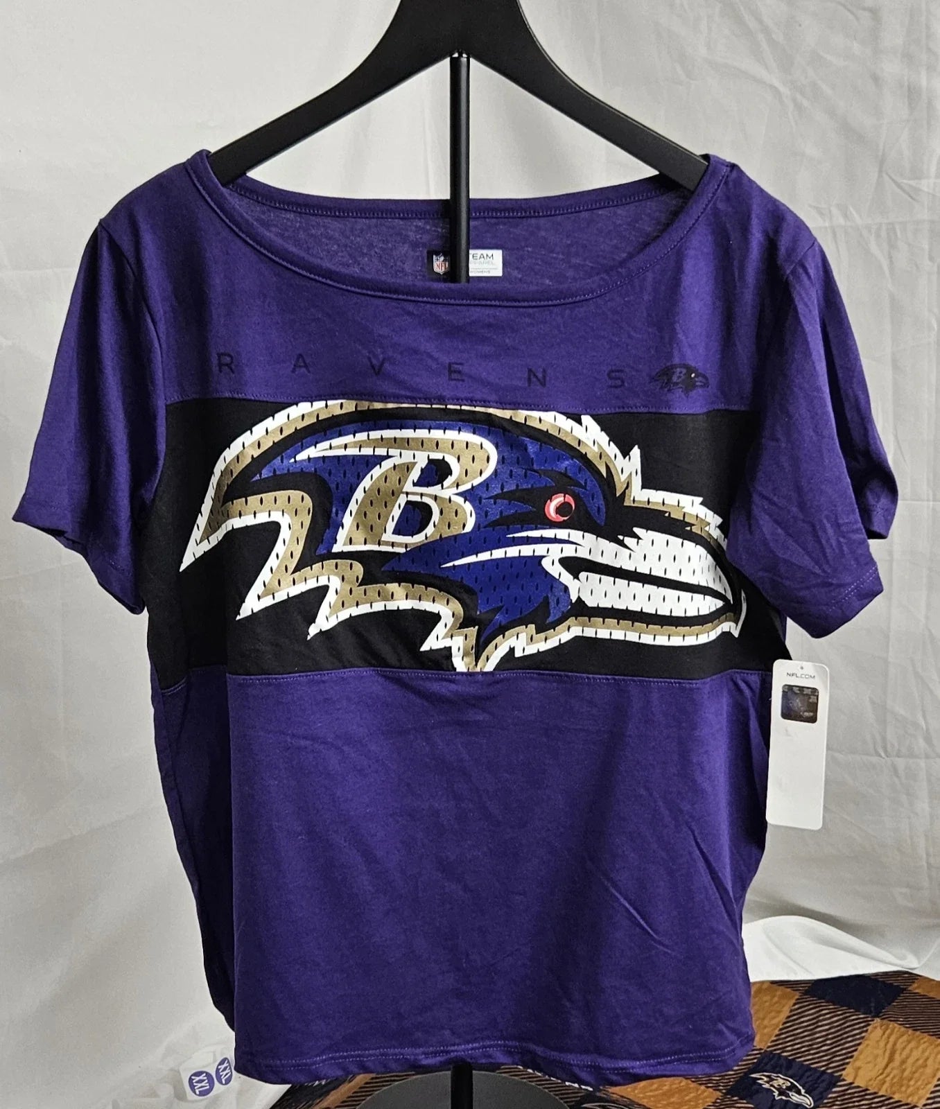 Women's NFL Team Apparel Baltimore Ravens T-Shirt Size Medium Purple